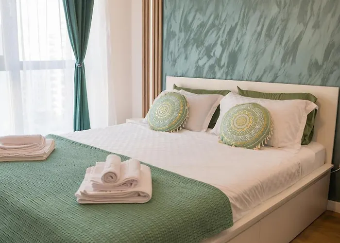 Emerald Heaven Studio With Private Parking Bucureşti